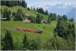 BRB Brienz Rothornbahn/507975/fuer-diese-passagiere-geht-es-langsam Für diese Passagiere geht es langsam aber sicher mit einer H 2/3 hinunter ins Tal.
(07.07.2016)