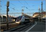 Ein TGV nach Paris verlässt Lausanne.