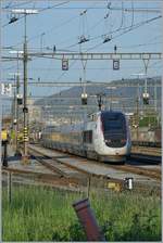 Der TGV Lyria 4411 im Rangierbahnhof Biel. Der TGV verbringt wohl aus fehlenden Möglichkeiten in Bern hier die Nacht.

24. April 2019