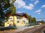   Der Bahnhof Dolni Zandov (Untersandau) an der Bahnstrecke zwischen Cheb (Eger) und Marianske Lazne (Marienbad) am 01.07.2015.