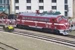baureihe-648-ex-m61-nohab-aa16/653610/vogelblick-auf-m61-010-ins-eisenbahnmuseum-in Vogelblick auf M61-010 ins Eisenbahnmuseum in Budapest, am 9.September 2018 auf den Chip sichergestellt.