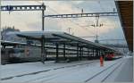 Klein und Gross in Interlaken Ost: SBB Re 460 und ...