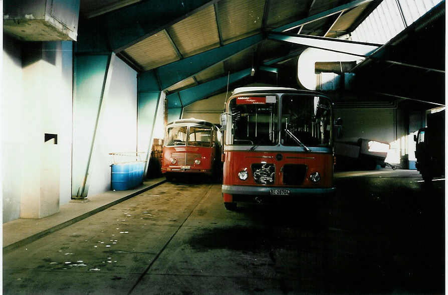 (003'919) - AFA Adelboden - Nr. 4/BE 26'704 - FBW/Vetter-R&J Anderthalbdecker im Februar 1989 im Autobahnhof Adelboden