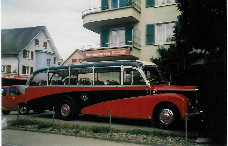 (013'107) - ASKA Aeschi - Nr. 9/BE 26'724 - Saurer/R&J am 7. September 1995 in Steffisburg, Autosattlerei Werthmller