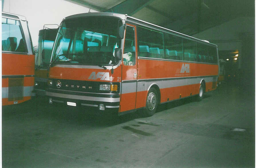 (014'318) - AFA Adelboden - Nr. 21/BE 21'181 - Setra am 4. Juli 1996 im Autobahnhof Adelboden