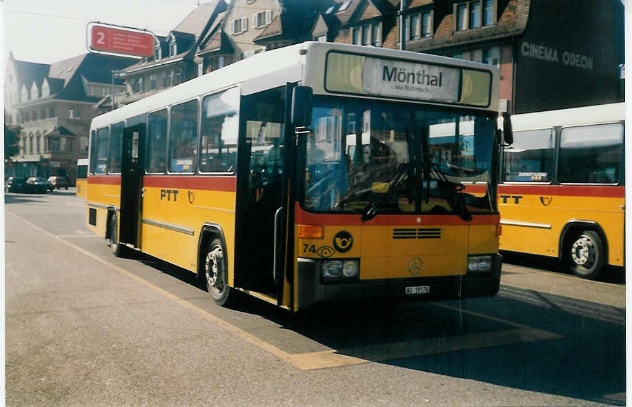 (020'407) - Voegtlin-Meyer, Brugg - Nr. 74/AG 19'176 - Mercedes/Hess am 25. Oktober 1997 beim Bahnhof Brugg