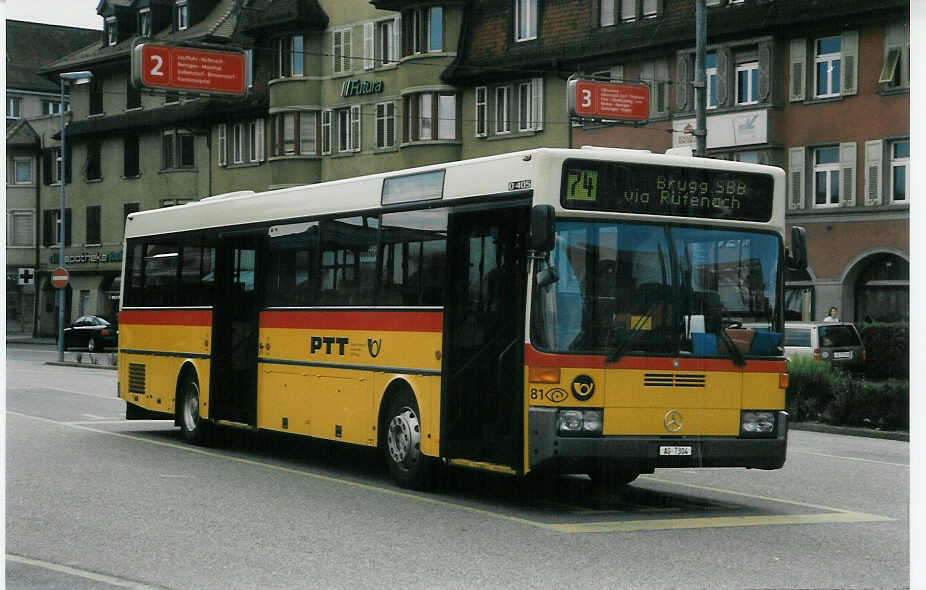 (024'806) - Voegtlin-Meyer, Brugg - Nr. 81/AG 7304 - Mercedes am 15. Juli 1998 beim Bahnhof Brugg