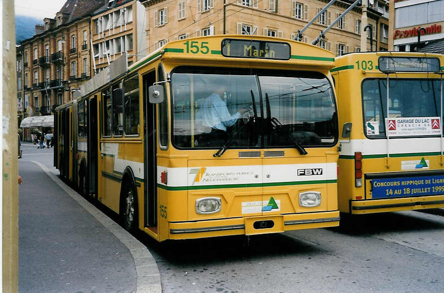 (034'019) - TN Neuchtel - Nr. 155 - FBW/Hess Gelenktrolleybus (ex Nr. 55) am 10. Juli 1999 in Neuchtel, Place Pury