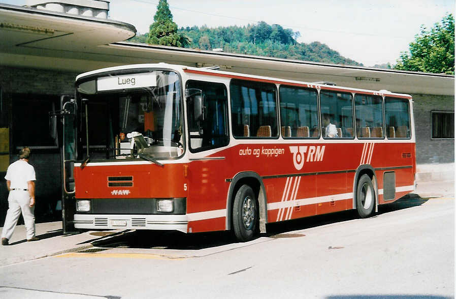 (035'435) - AAGK Koppigen - Nr. 5/BE 122'014 - NAW/Lauber (ex Dhler, Burgdorf Nr. 81) am 22. August 1999 beim Bahnhof Burgdorf