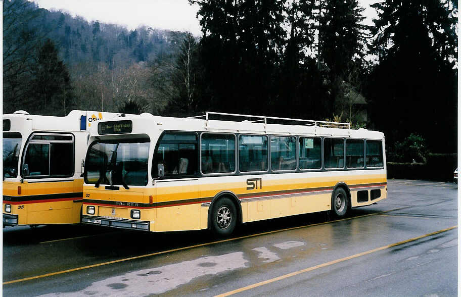 (039'418) - STI Thun - Nr. 52/BE 396'552 - Saurer/R&J am 29. Februar 2000 bei der Schifflndte Thun