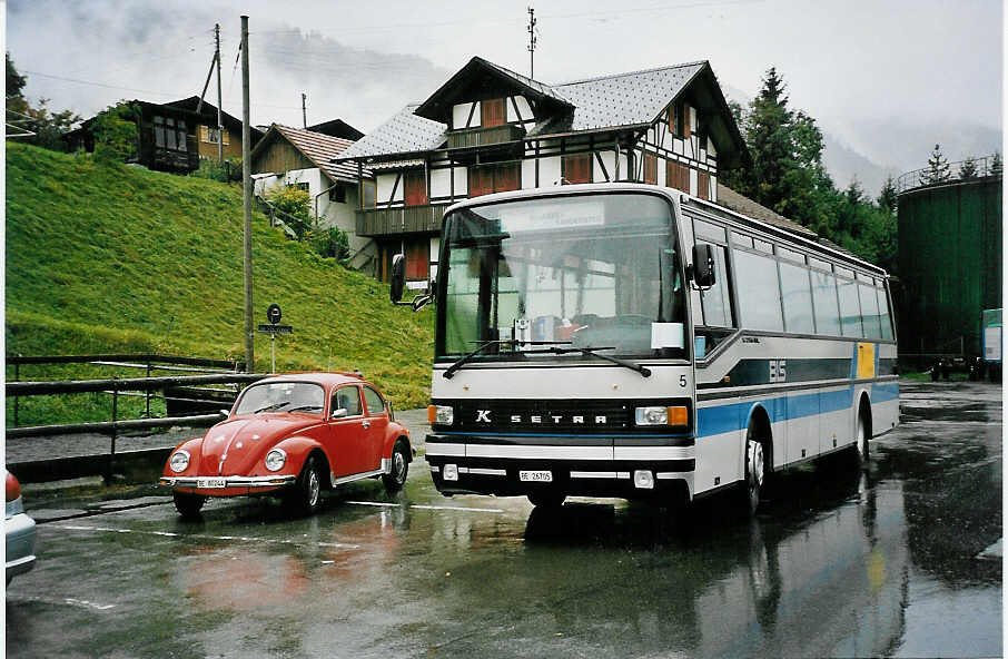 (043'331) - AFA Adelboden - Nr. 5/BE 26'705 - Setra (ex Nr. 25) am 2. Oktober 2000 beim Gterbahnhof Frutigen