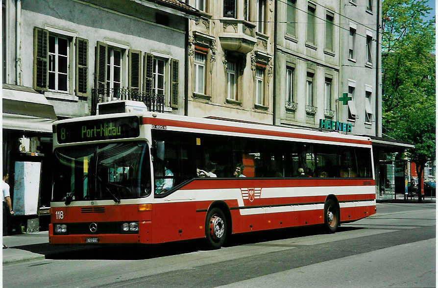 (046'610) - VB Biel - Nr. 118/BE 512'118 - Mercedes am 14. Mai 2001 in Biel, Zentralplatz