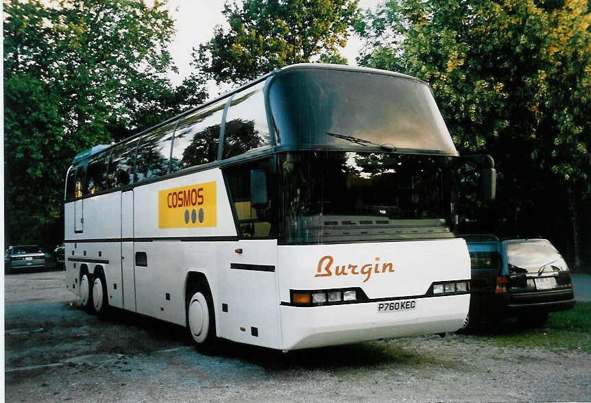 (047'336) - Aus England: Burgin, Darnall - P 760 KEC - Neoplan am 19. Juni 2001 in Thun, Lachenwiese