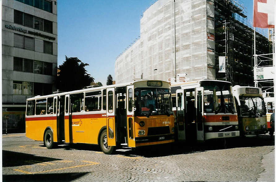 (047'413) - Burri, Teuffenthal - BE 336'192 - FBW/R&J am 21. Juni 2001 beim Bahnhof Thun