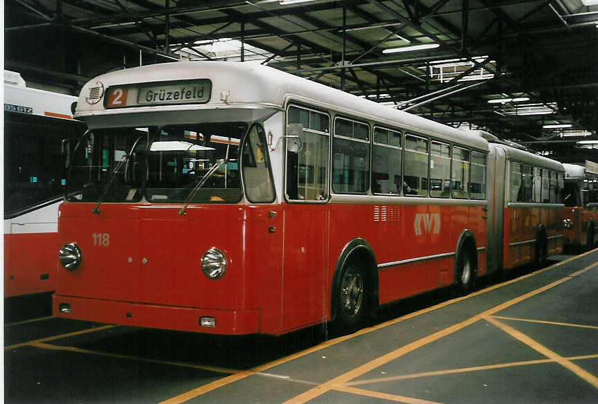 (048'531) - WV Winterthur - Nr. 118 - Berna/SWS-R&J Gelenktrolleybus am 18. Juli 2001 in Winterthur, Depot Grzefeld