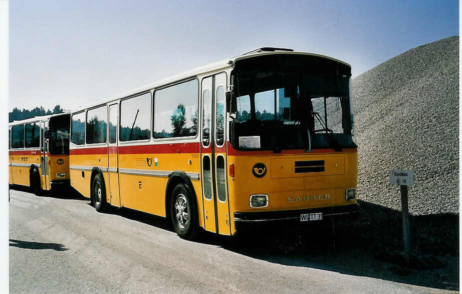 (049'323) - Aus Deutschland: Wittgen, Wiesbaden - WI-TT 31 - Saurer/Tscher (ex Schr, Aegerten; ex P 24'239) am 25. August 2001 in Niederbipp, Saurertreffen