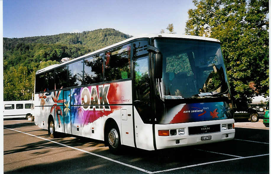 (055'403) - ASm Langenthal - Nr. 4/BE 467'808 - MAN am 15. August 2002 in Thun, Seestrasse