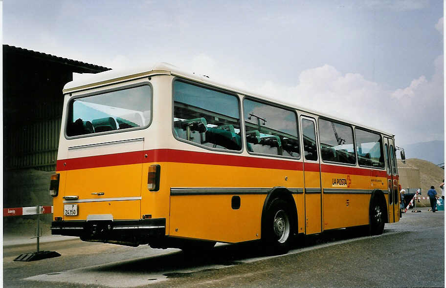 (055'725) - PTT-Regie - P 24'350 - Saurer/R&J am 31. August 2002 in Niederbipp, Saurertreffen