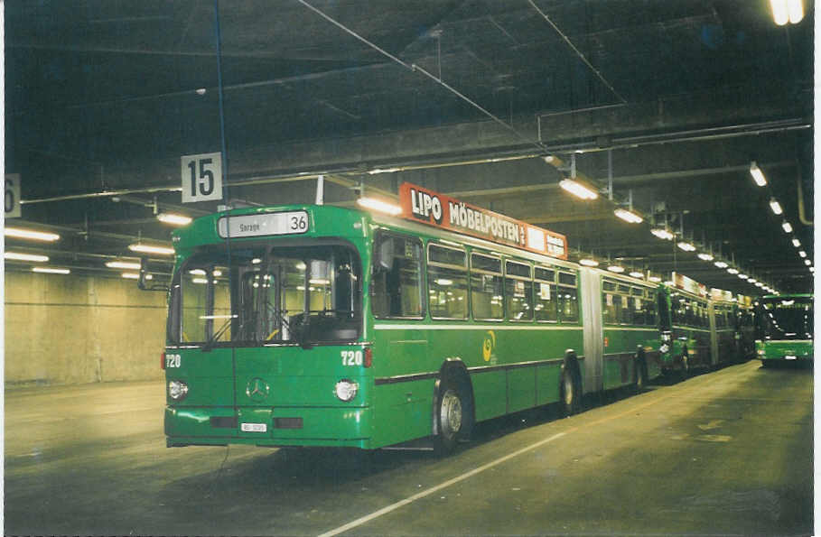 (059'920) - BVB Basel - Nr. 720/BS 3220 - Mercedes/FHS am 19. April 2003 in Basel, Garage Rankstrasse