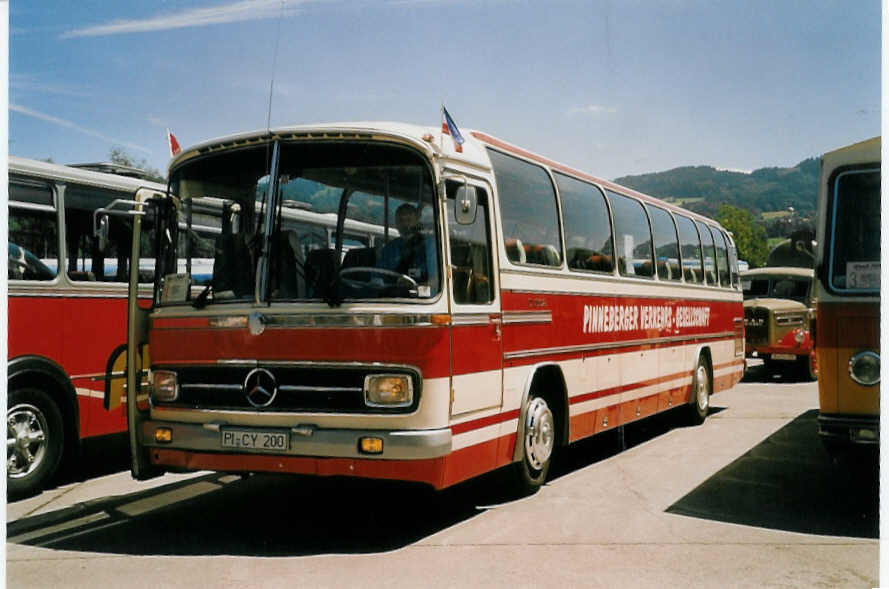 (060'910) - Aus Deutschland: PVG Pinneberg - PI-CY 200 - Mercedes am 21. Juni 2003 in Hinwil, AMP