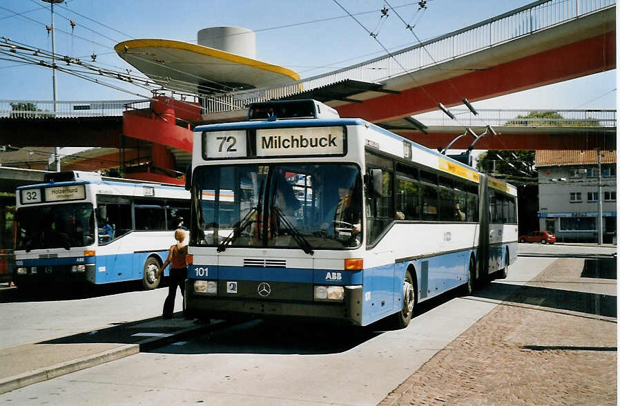 (061'801) - VBZ Zrich - Nr. 101 - Mercedes Gelenktrolleybus am 19. Juli 2003 in Zrich, Bucheggplatz