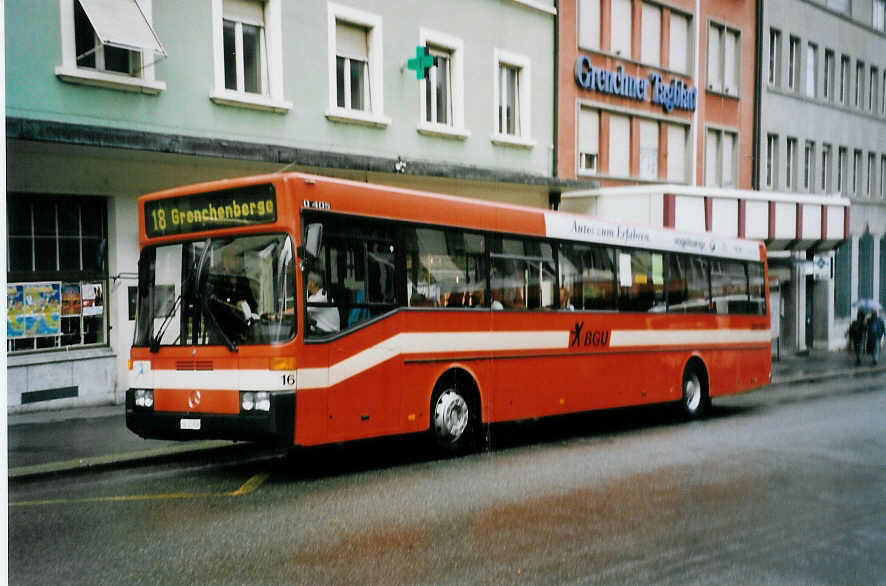 (062'833) - BGU Grenchen - Nr. 16/SO 21'956 - Mercedes am 30. August 2003 in Grenchen, Postplatz