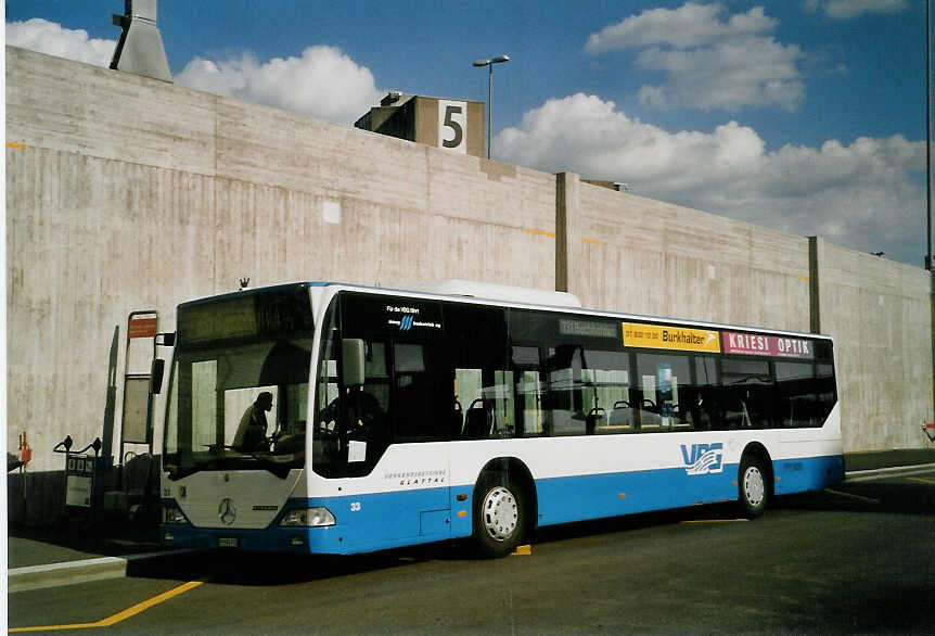 (067'215) - Maag, Kloten - Nr. 33/ZH 590'933 - Mercedes am 24. April 2004 in Zrich, Flughafen