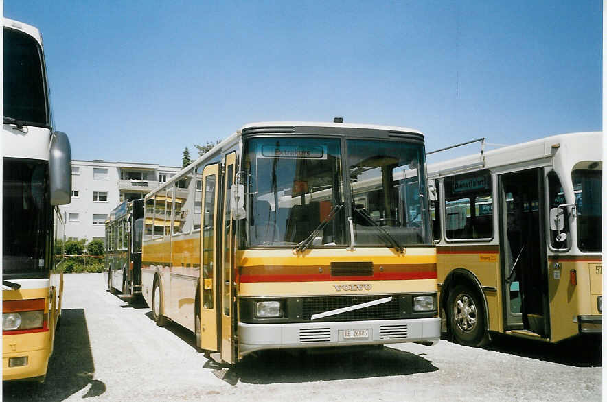 (068'212) - STI Thun - Nr. 4/BE 26'805 - Volvo/Lauber (ex TSG Blumenstein Nr. 5) am 8. Juni 2004 in Thun, Garage