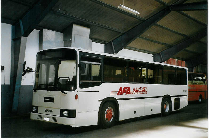 (068'807) - AFA Adelboden - Nr. 18/BE 555'853 - NAW/R&J (ex Autopostale, Mendrisio Nr. 38; ex Piotti, Balerna Nr. 38; ex AAGI Interlaken Nr. 38; ex Schmocker, Beatenberg Nr. 3) am 3. Juli 2004 im Autobahnhof Adelboden