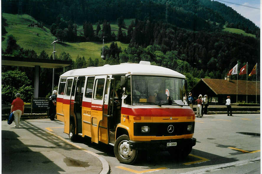 (068'827) - Portenier, Adelboden - Nr. 9/BE 26'860 - Mercedes (ex Geiger, Adelboden Nr. 9) am 5. Juli 2004 beim Bahnhof Reichenbach