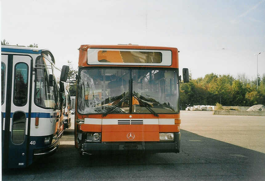 (071'003) - ZVB Zug - Nr. 74 - Mercedes/Hess am 11. September 2004 in Zug, Werkhof