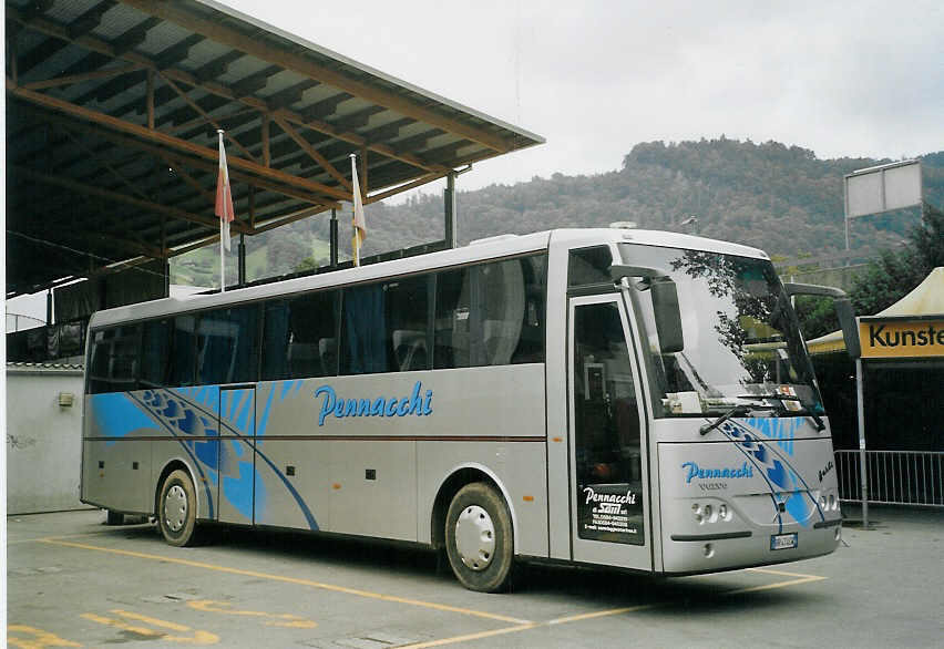 (071'301) - Aus Italien: Pennacchi, Viareggio - BR-474 CW - Volvo/Barbi am 26. September 2004 in Thun, Grabengut