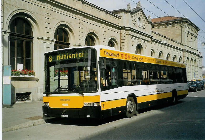 (071'527) - VBSH Schaffhausen - Nr. 3/SH 38'003 - Volvo/Hess am 4. Oktober 2004 beim Bahnhof Schaffhausen