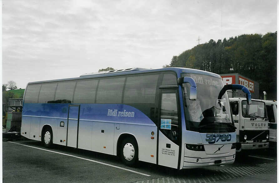 (072'510) - Ldi, Uetendorf - Volvo am 6. November 2004 in Mnchenbuchsee, Volvo