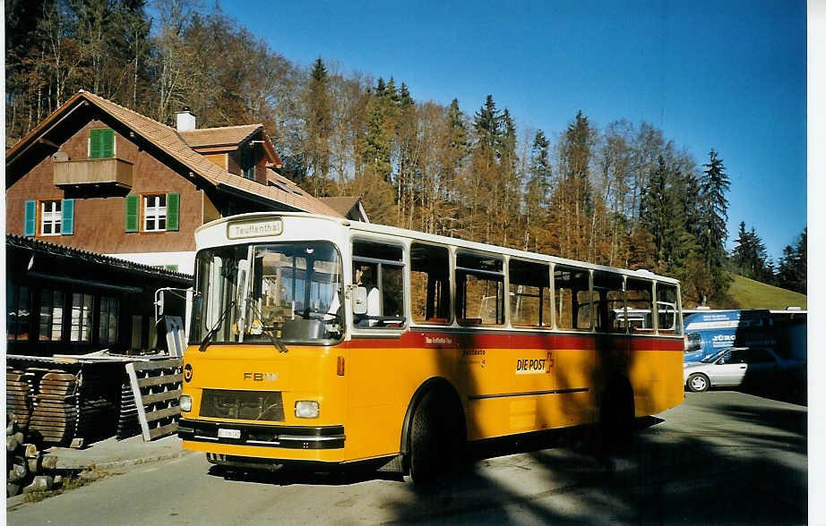 (073'104) - Burri, Teuffenthal - BE 336'192 - FBW/R&J am 12. Dezember 2004 in Teuffenthal, Garage