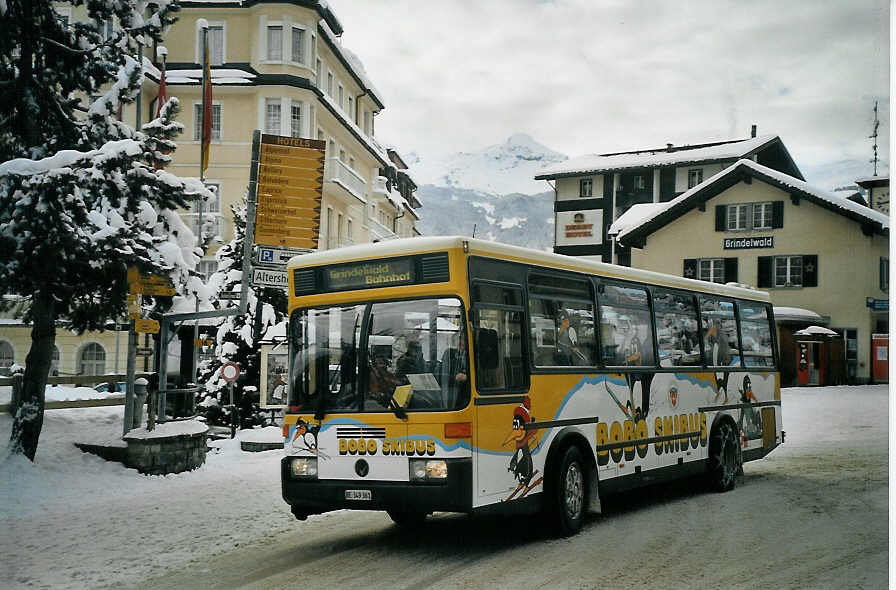 (073'435) - AVG Grindelwald - Nr. 20/BE 349'361 - Vetter am 29. Dezember 2004 beim Bahnhof Grindelwald