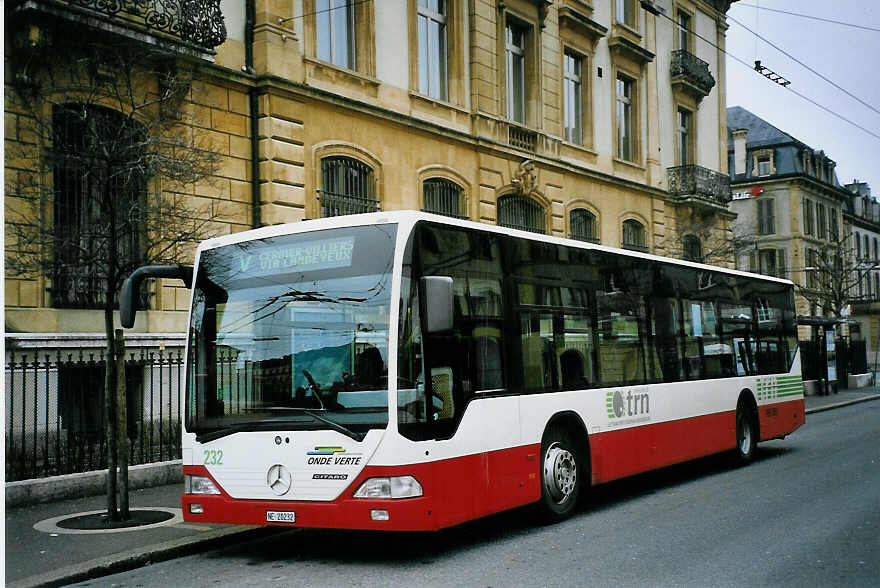 (074'132) - VR La Chaux-de-Fonds - Nr. 232/NE 20'232 - Mercedes am 16. Januar 2005 in Neuch^tel, Place Pury