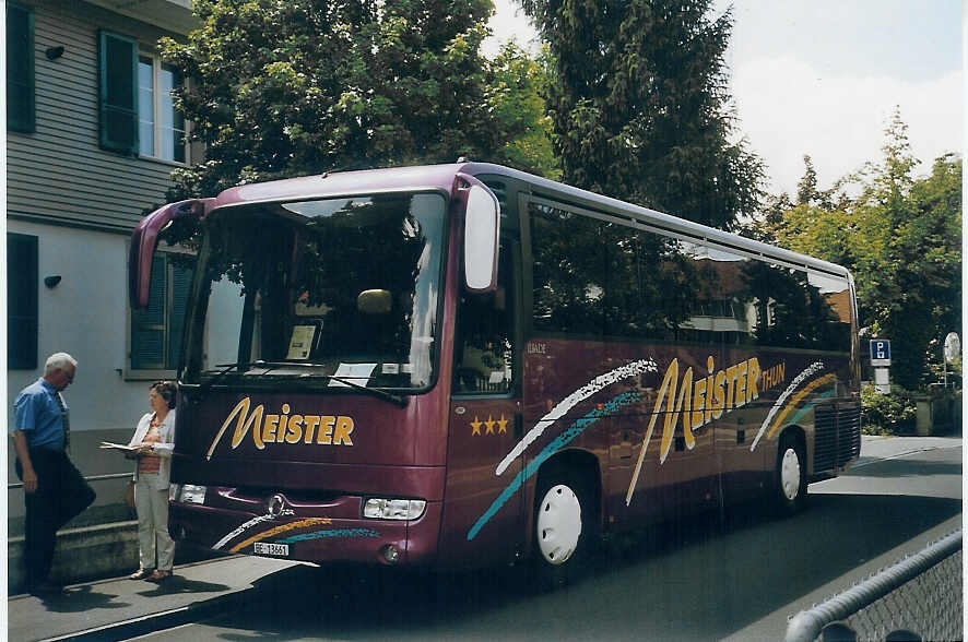 (077'415) - Meister, Thun - BE 13'661 - Irisbus am 15. Juni 2005 in Thun-Lerchenfeld, Langestrasse