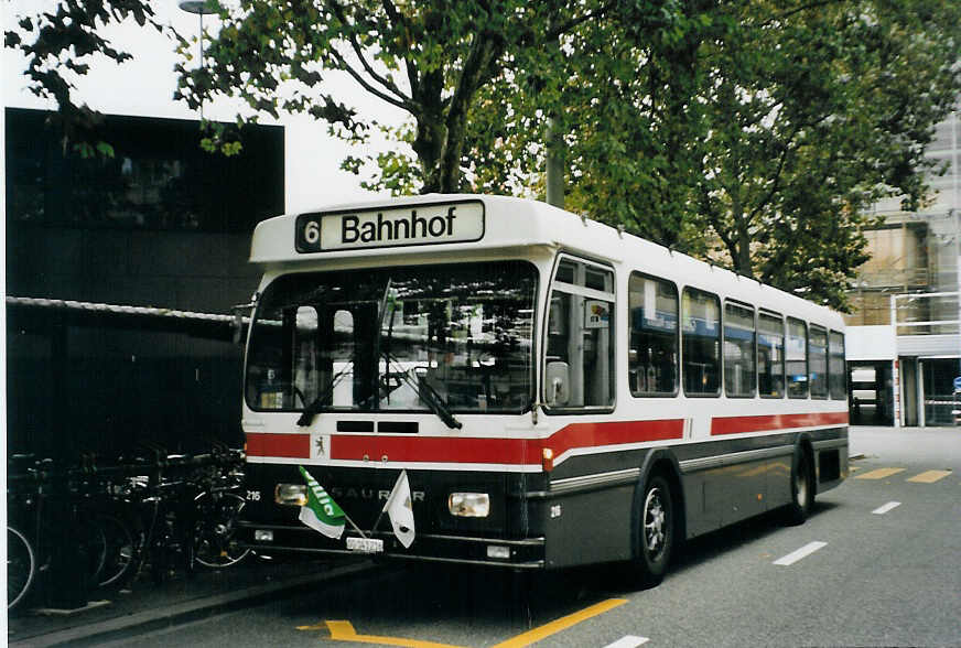 (080'810) - VBSG St. Gallen - Nr. 216/SG 141'216 - Saurer/Hess am 18. Oktober 2005 beim Bahnhof St. Gallen