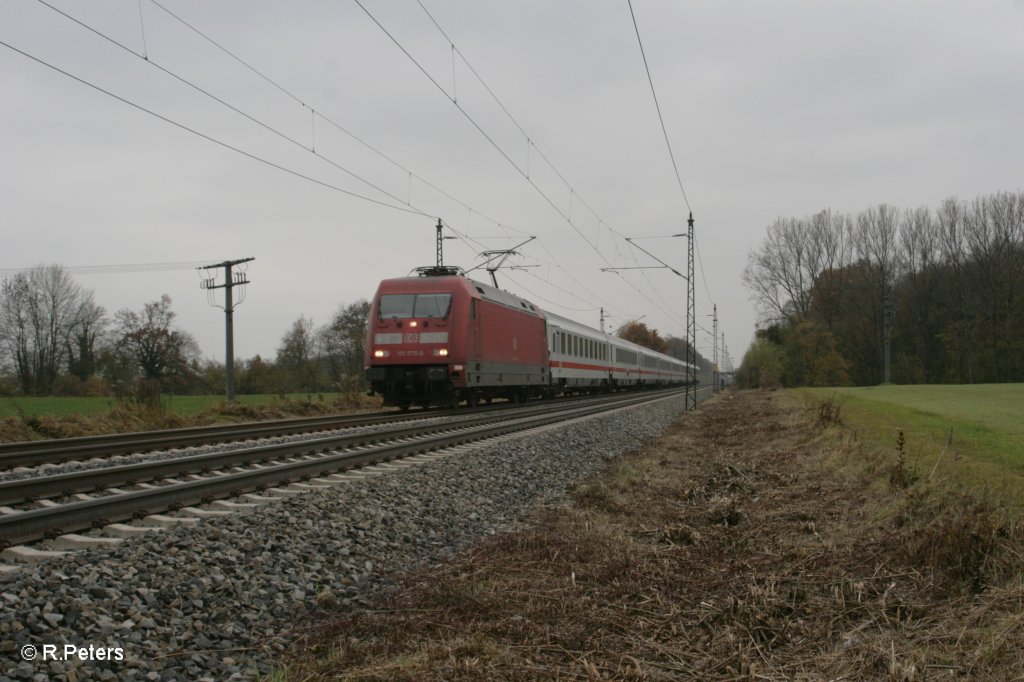 101 075-0 zieht ein IC bei Nersing nach M�nchen. 02.11.10