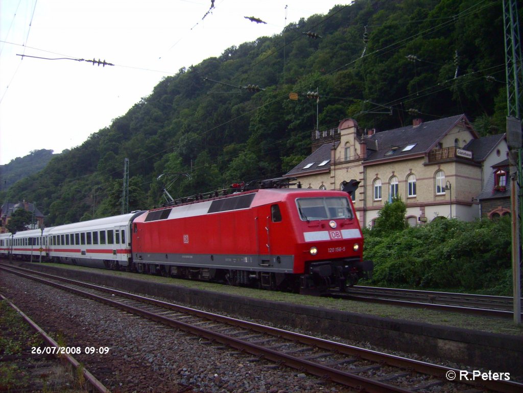 101 156-5 erreicht Bacharach mit ein IC 1814 Stuttgart – Berlin S�dk.. 26.07.08
