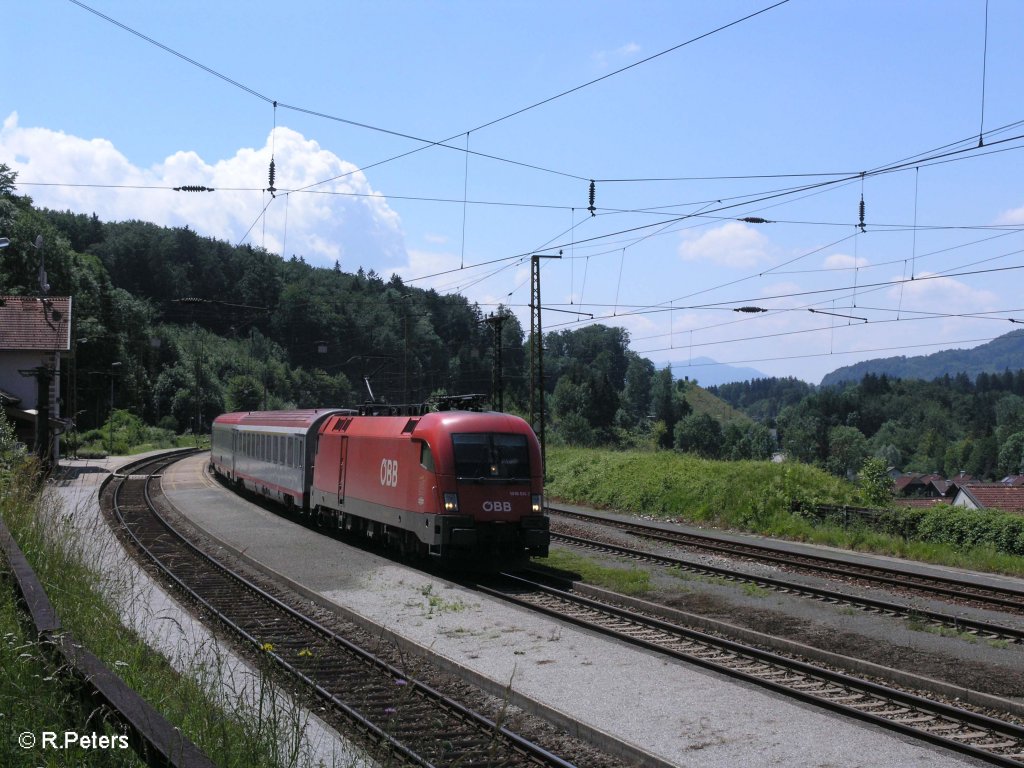 1016 011-7 zieht den OIC 643 Wien Westbahnhof FHS ST.P�lten durch Hellwang-Elixhausen. 13.06.09
