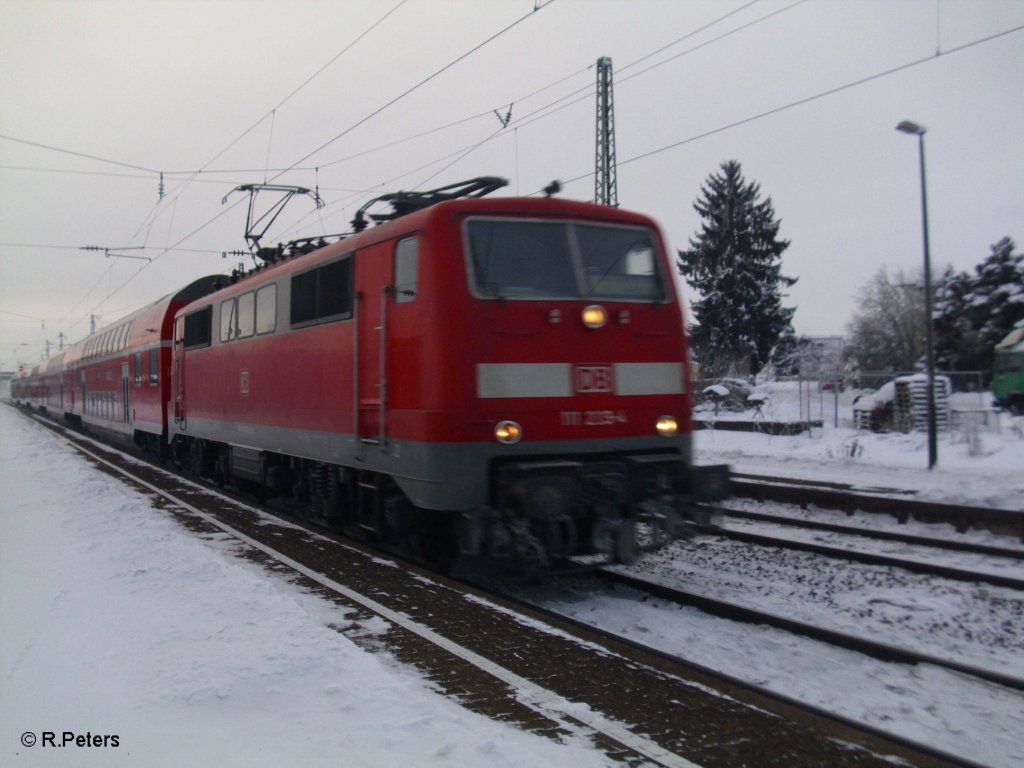 111 219 mit RE4252 nach N�rnberg in Obertraublingen. 30.12.10
