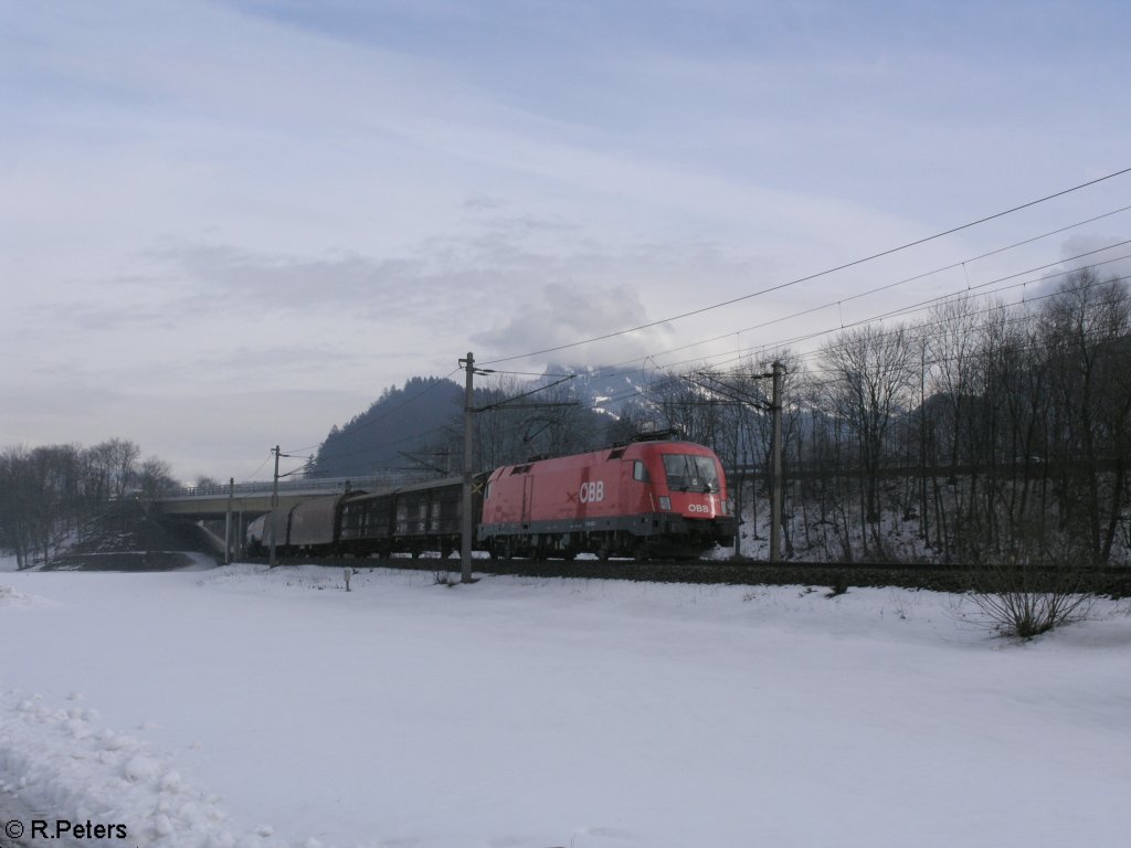 1116 235 verl�sst Kufstein in Richtung W�rgl mit einem gemischtem G�terzug. 18.02.10