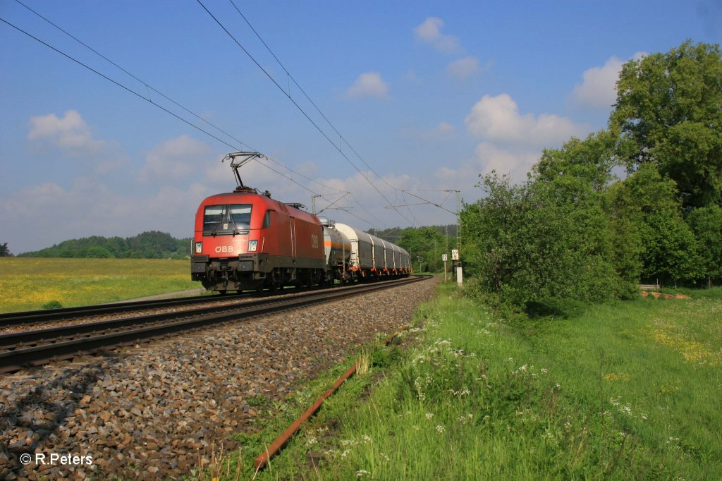1116 278-1 mit gemischten G�terzug bei P�lling. 13.05.11
