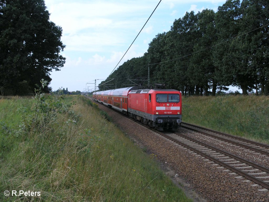 112 112-8 zieht bei Jacobsdorf(Mark) den RE1 Eisenh�ttenstadt. 19.08.08