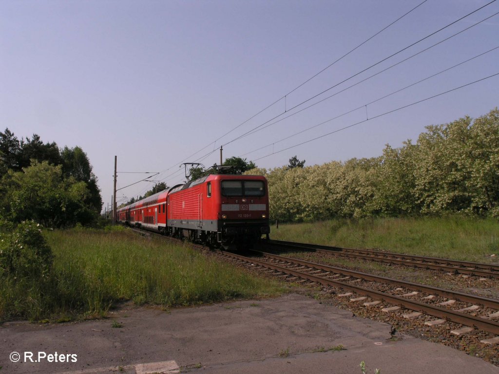 112 120-1 zieht beim ex HP Vogelsang den RE1 Eisenh�ttenstadt. 30.05.08