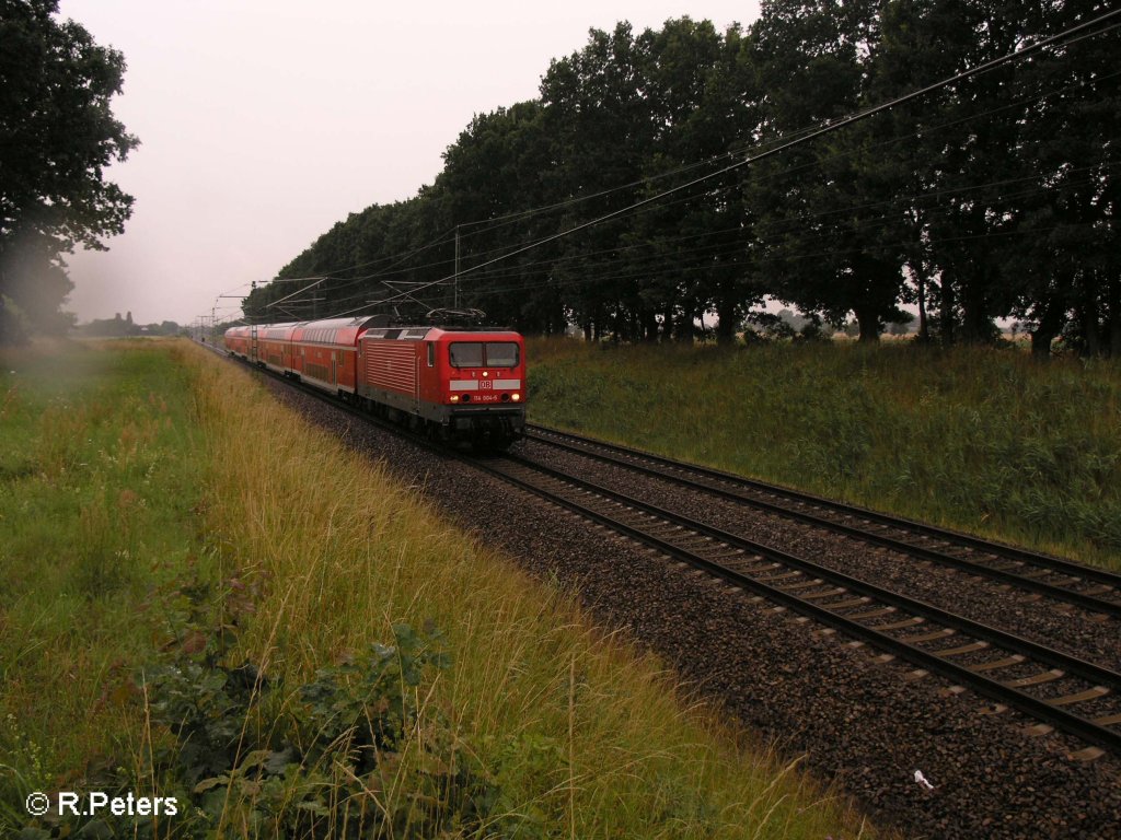 114 004-5 zieht bei Jacobsdorf den RE1 Eisenh�ttenstadt. 13.07.08