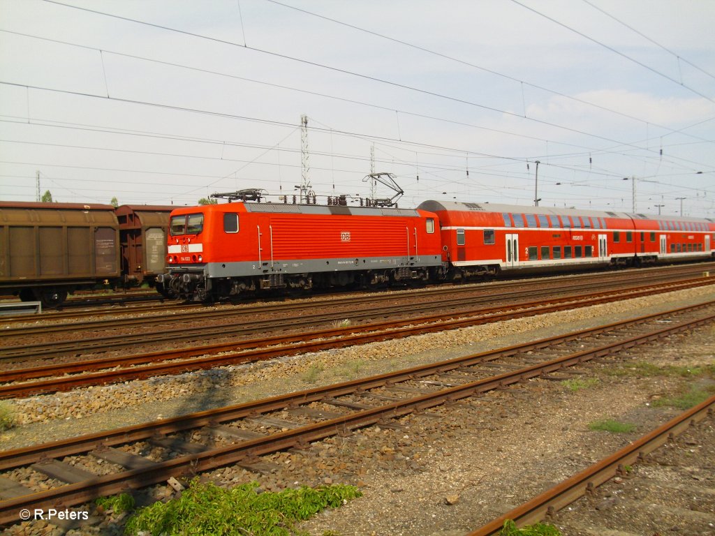 114 022 mit RE1 in Eisenh�ttenstadt. 12.08.10