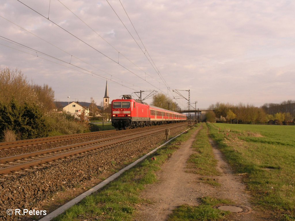 143 076 kommt wieder zur�ck mit einer RB Jossa bei Th�ngersheim. 12.04.08